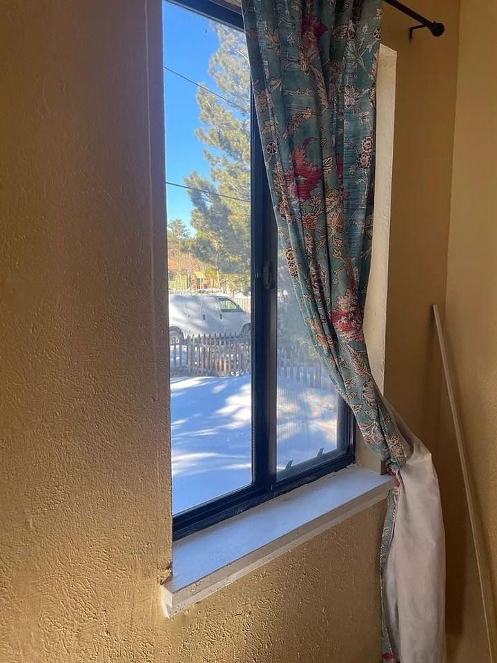 345 W Breed St - Photo 2 of 11