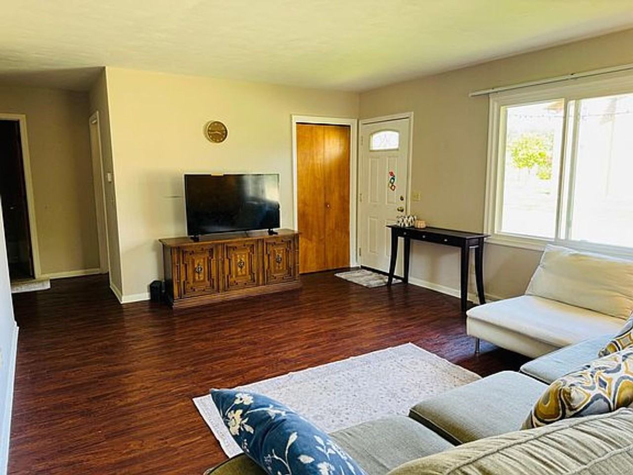 1797 Woodside Dr - Photo 2 of 14