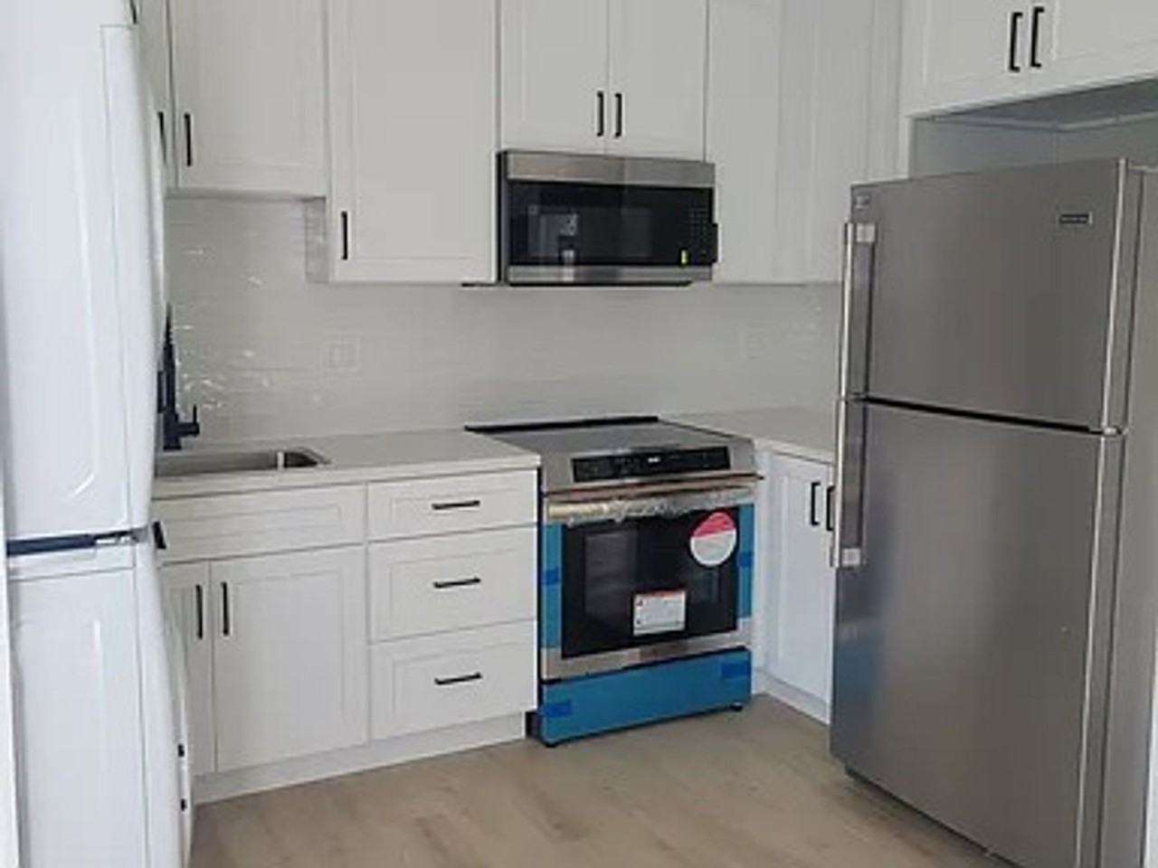 11651 Sunglow St - Photo 2 of 17