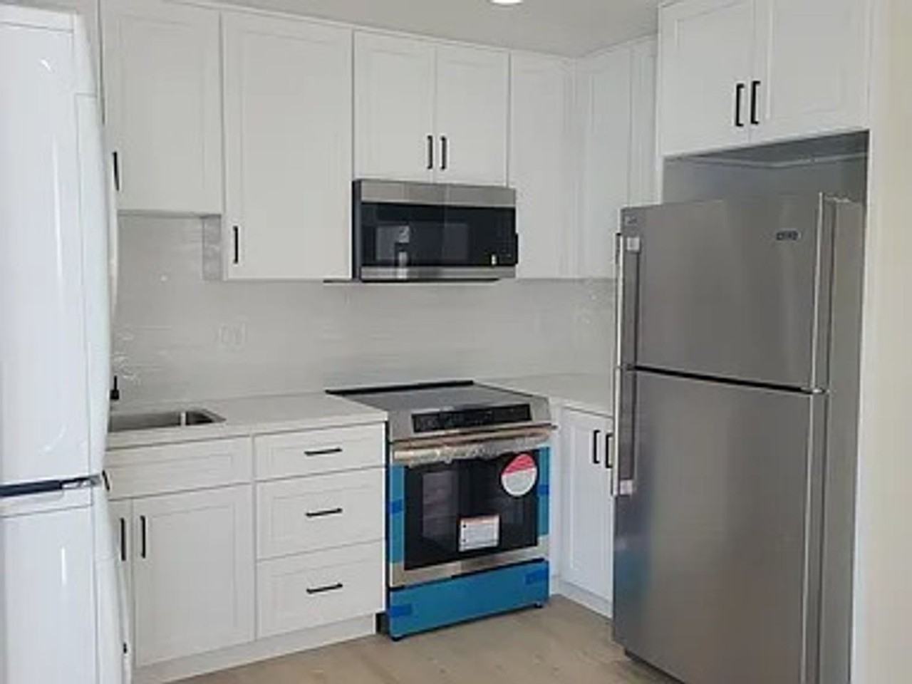 11651 Sunglow St - Photo 3 of 17