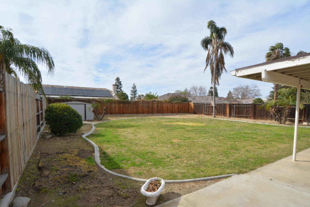 5301 Rockwell Dr - Photo 2 of 17