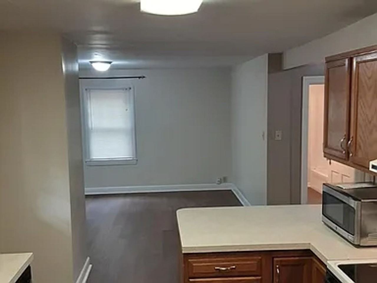 1926 Strathmoor Blvd - Photo 2 of 7