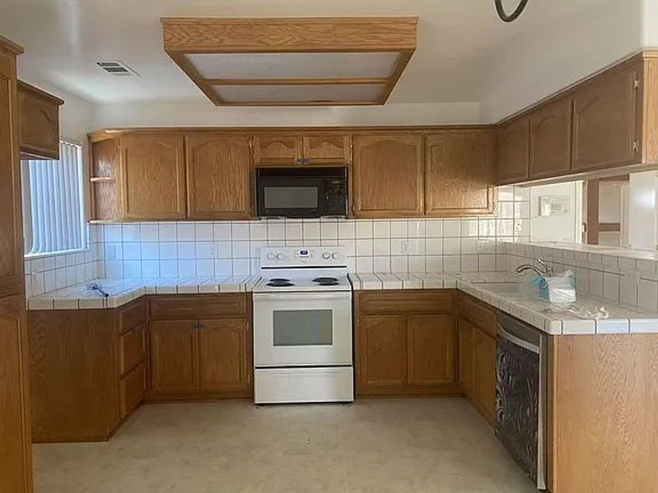 11606 Invidia Ct - Photo 2 of 9