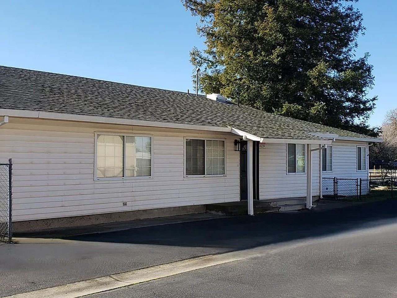 10247 Live Oak Blvd - Photo 2 of 18