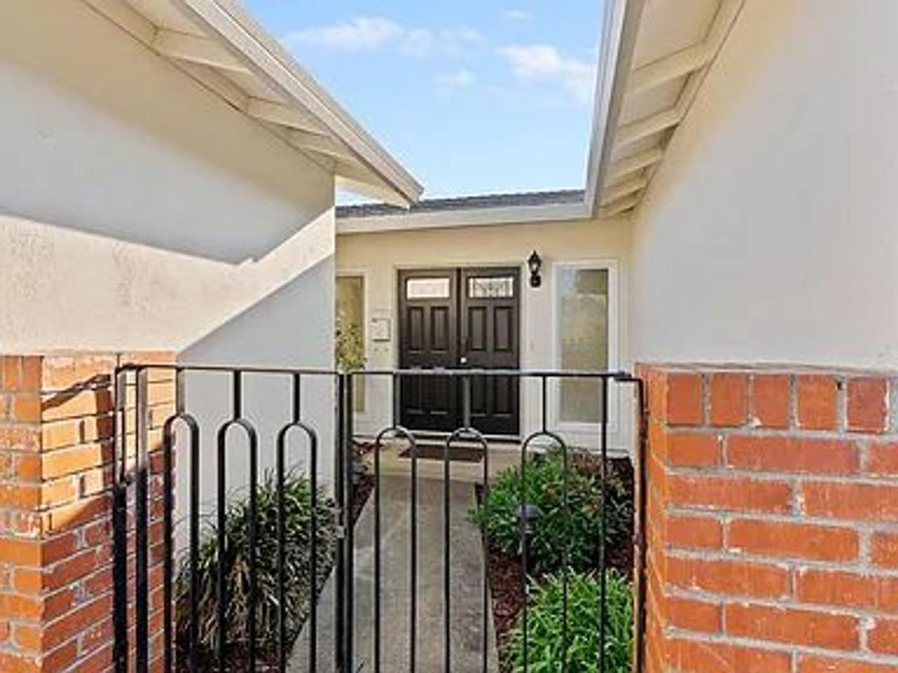 9026 Feather River Way - Photo 3 of 23