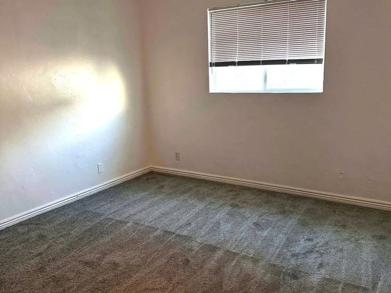 1350 E Orange St ##Az - Photo 3 of 8