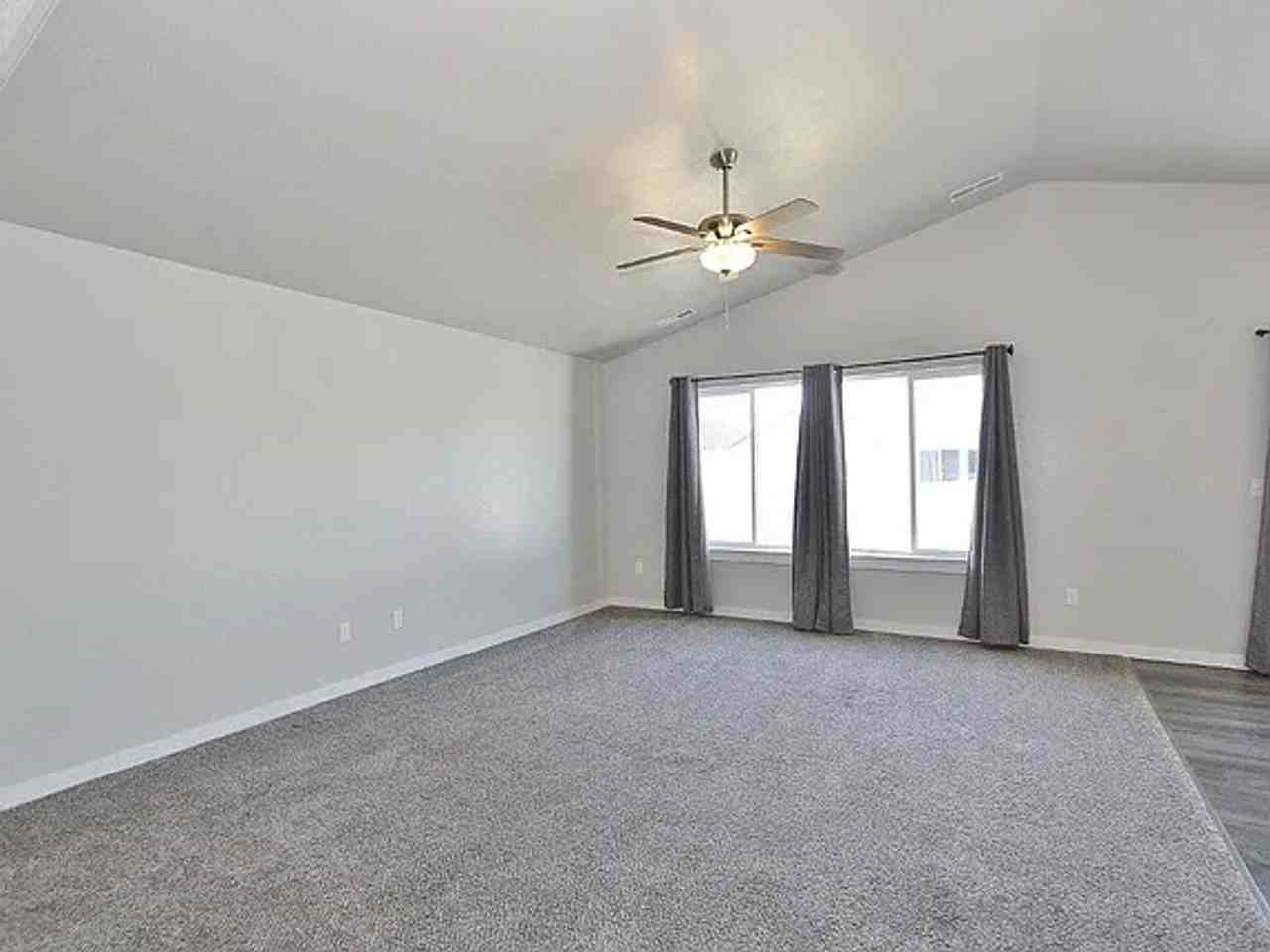 4205 S Leaning Tower Ave - Photo 3 of 12