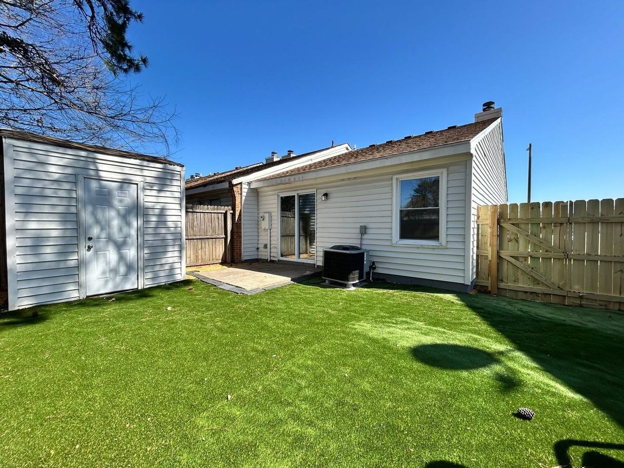 5541 Lynbrook Lndg - Photo 4 of 4