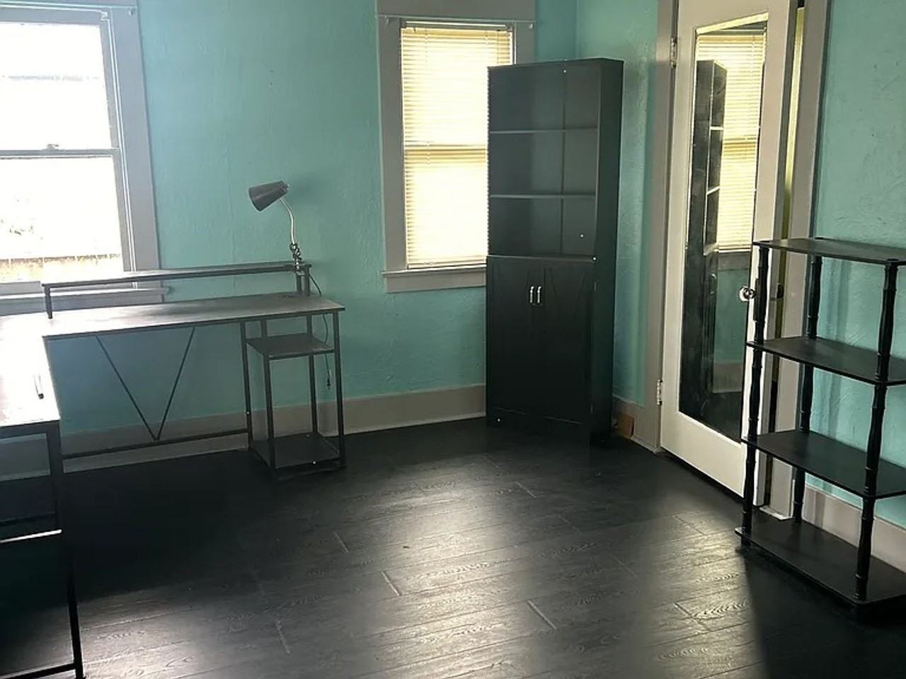 1121 Marin St - Photo 2 of 9