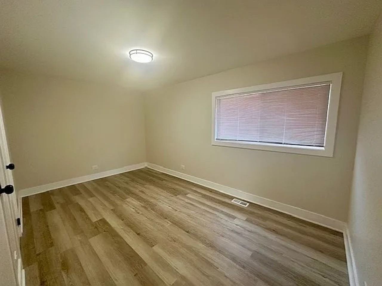 619 Parkside Ave - Photo 2 of 8