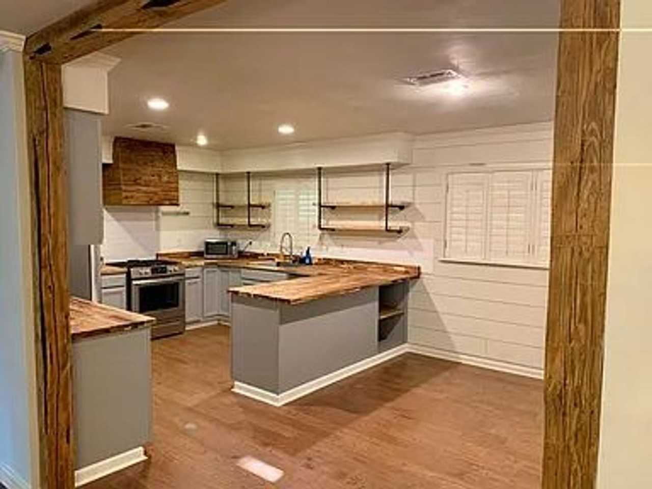 3031 Hill Hedge Dr - Photo 2 of 16