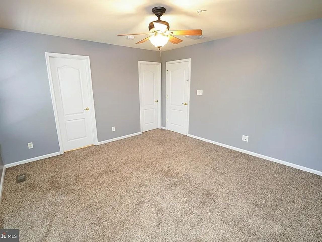 335 Schooner Ln #305 - Photo 2 of 22