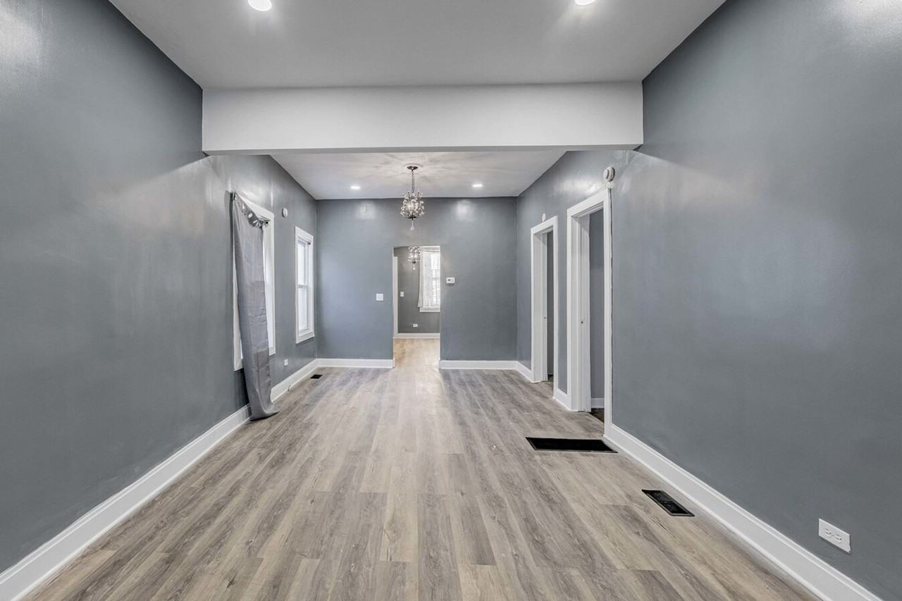 5308 S Peoria St - Photo 3 of 16