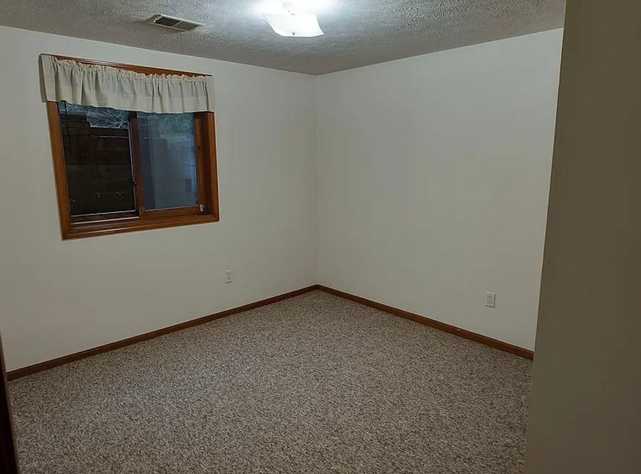 6970 Clyde Park Ave Sw - Photo 3 of 18