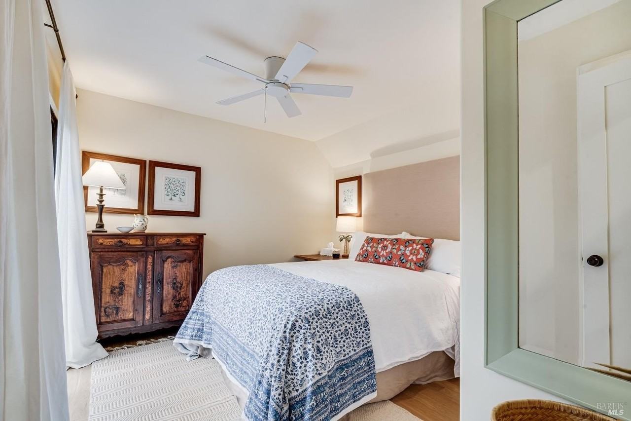 1450 Wallis Ct - Photo 5 of 27