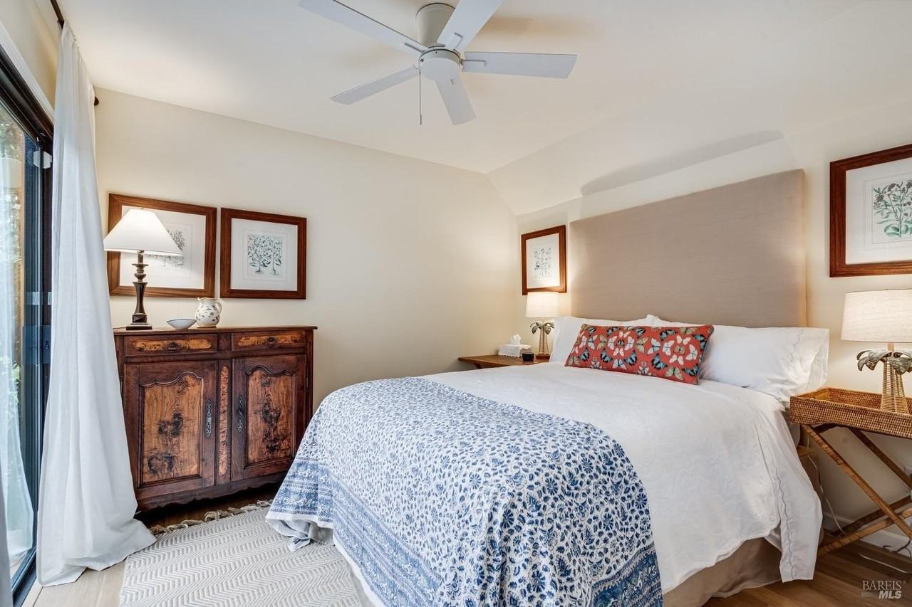 1450 Wallis Ct - Photo 6 of 27