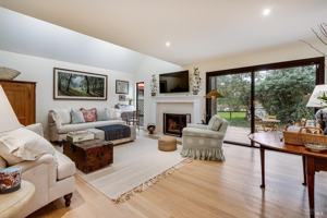 featured image of 1450 Wallis Ct