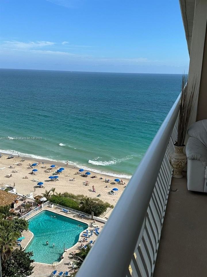 4020 Galt Ocean Dr #1407