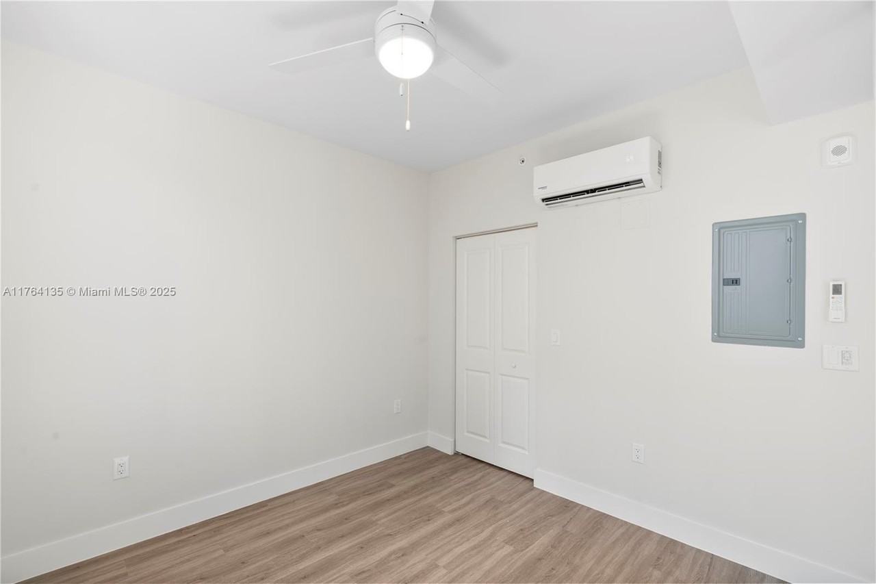 1559 Nw 15th Street Rd #322 - Photo 6 of 20