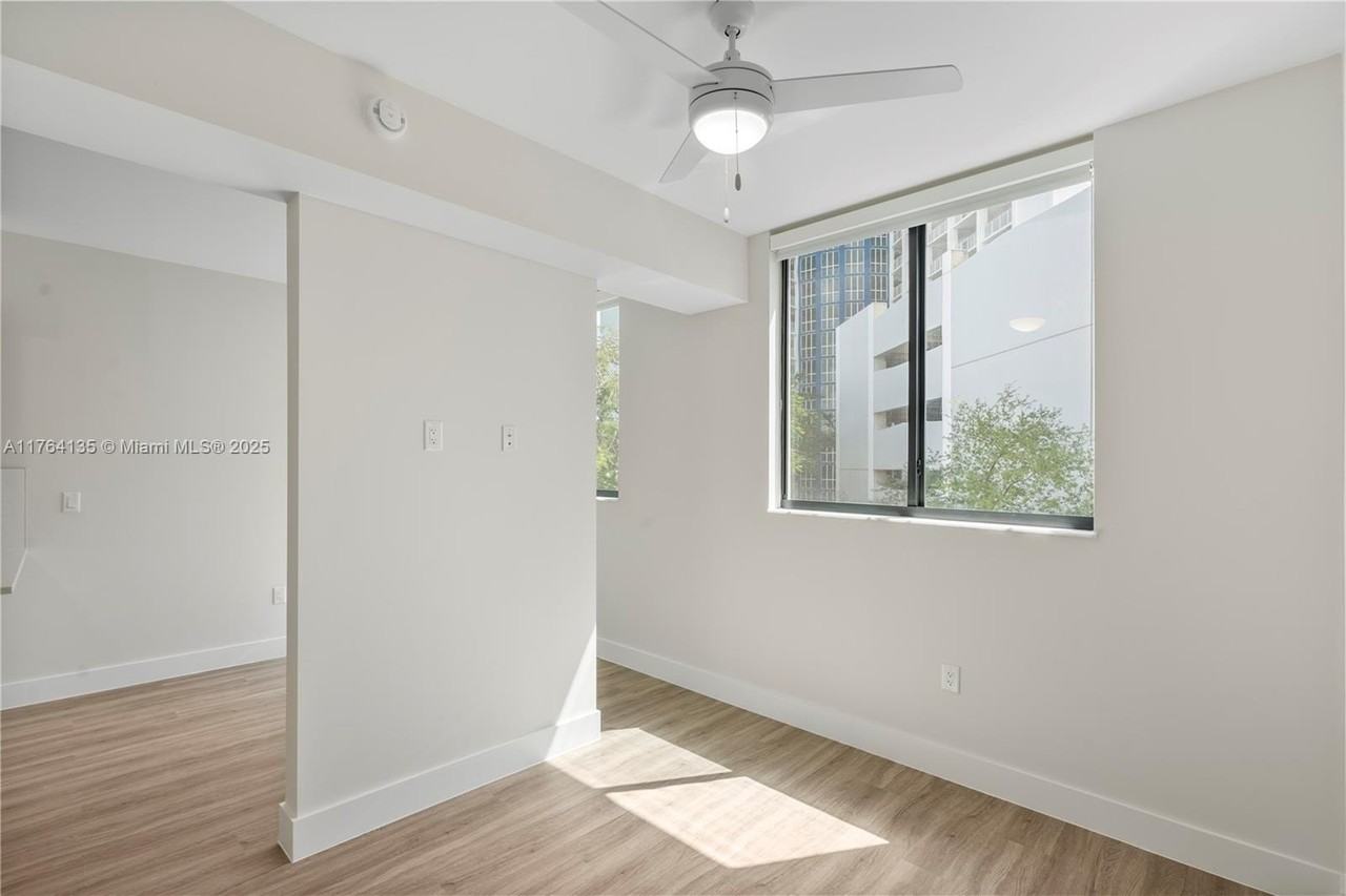 1559 Nw 15th Street Rd #322 - Photo 7 of 20