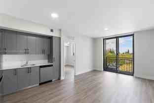 1559 Nw 15th Street Rd #301 - Photo 1 of 1