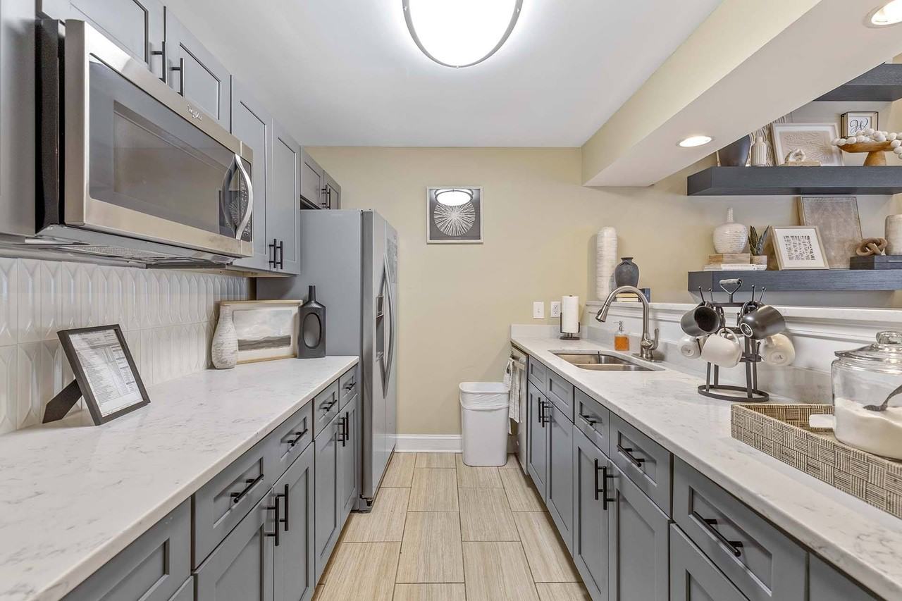 Willow Trail Apartments - Photo 2 of 33