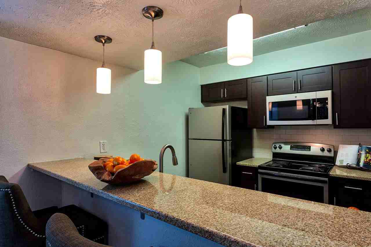 Waters Edge Apartments - Photo 5 of 50