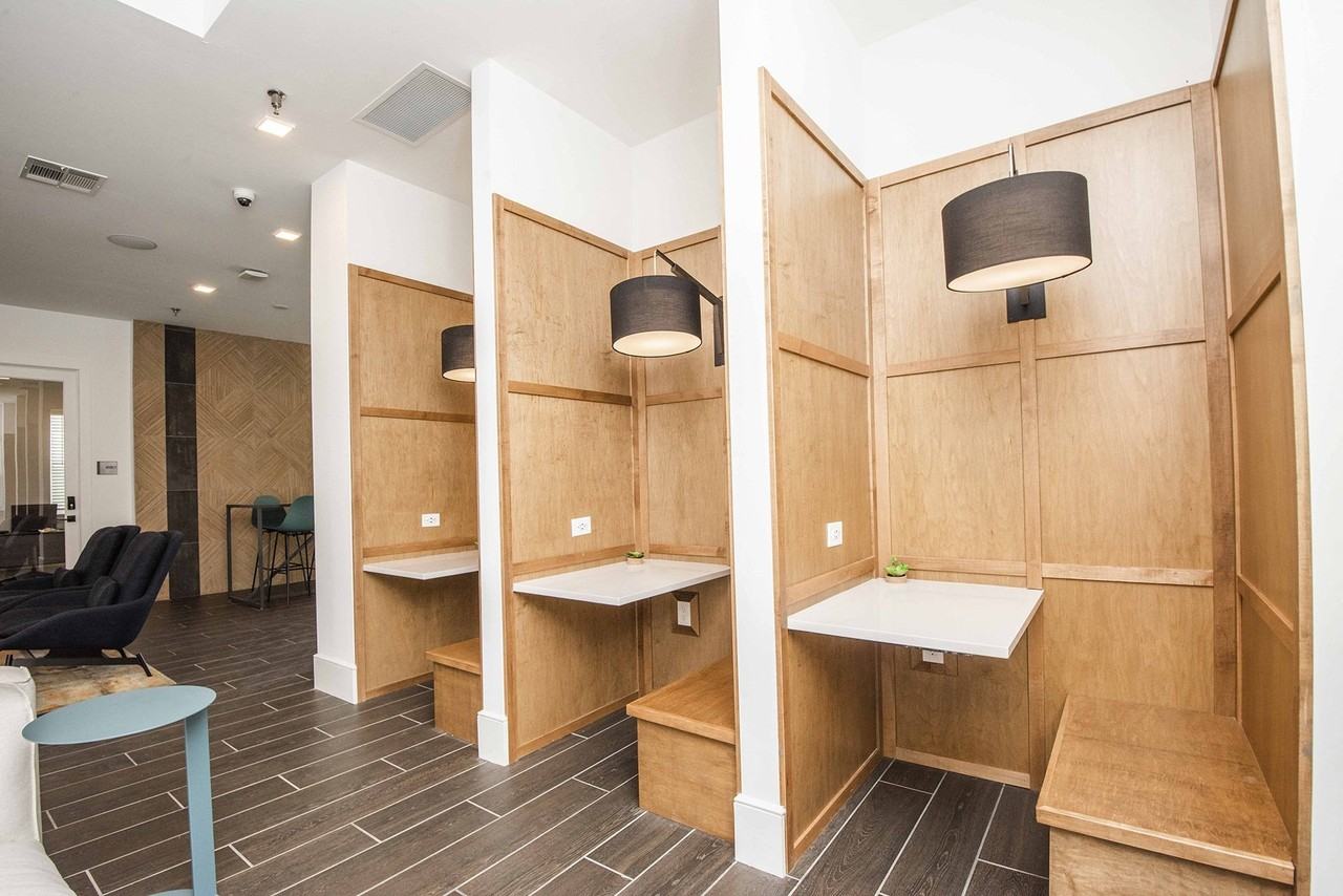 Flagship Kerns - Photo 7 of 32