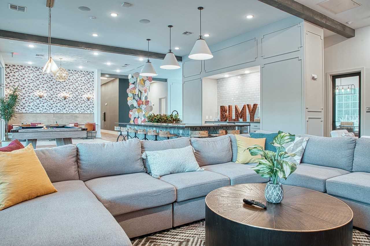 Flagship Carrollton - Photo 2 of 31