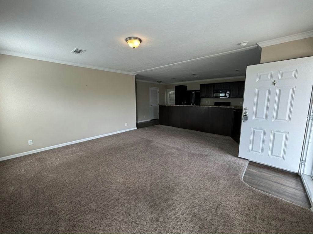 10 Harbor Cove Ct #0010 - Photo 3 of 18