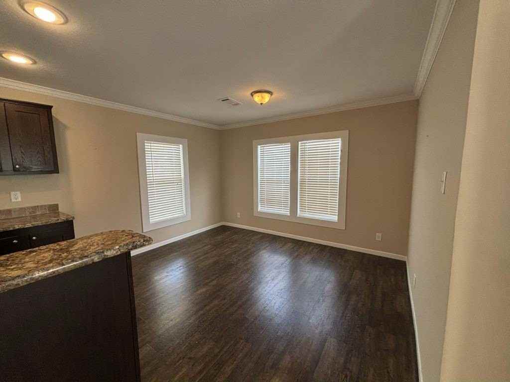 10 Harbor Cove Ct #0010 - Photo 6 of 18