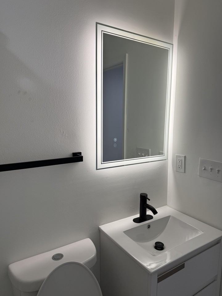 N Bond St - Photo 5 of 10