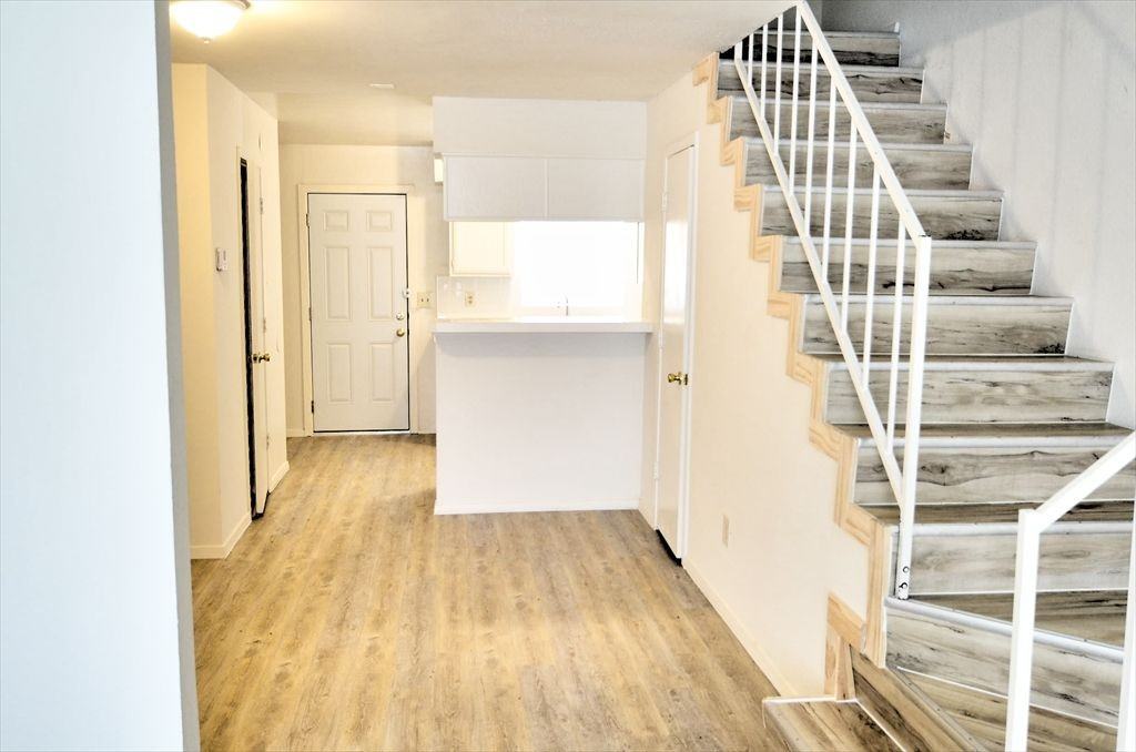 9563 Olde Towne Row - Photo 3 of 8