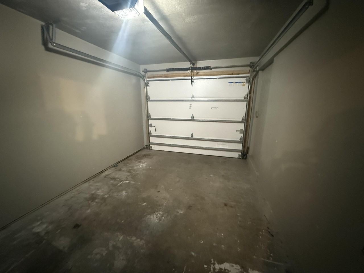 3860 Canal 9 Rd - Photo 4 of 9