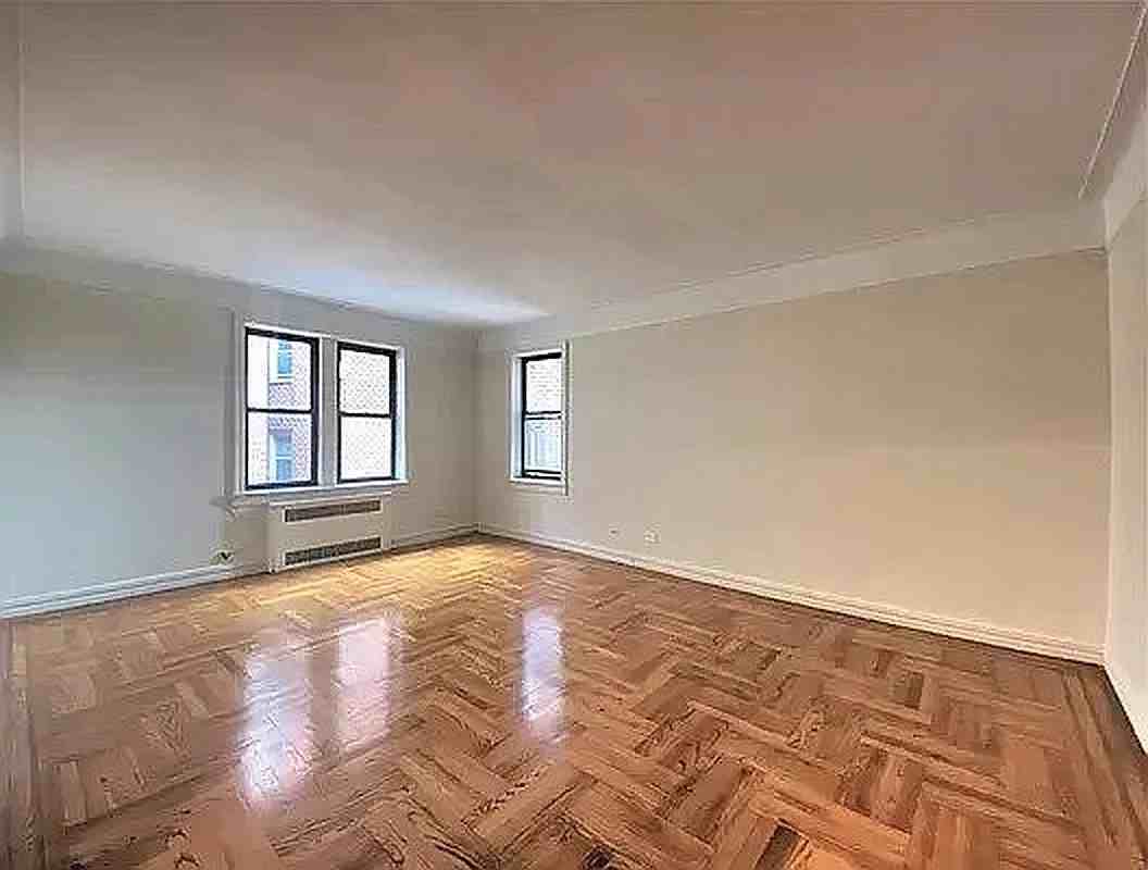 Gates Ave & Bushwick Ave - Photo 2 of 4