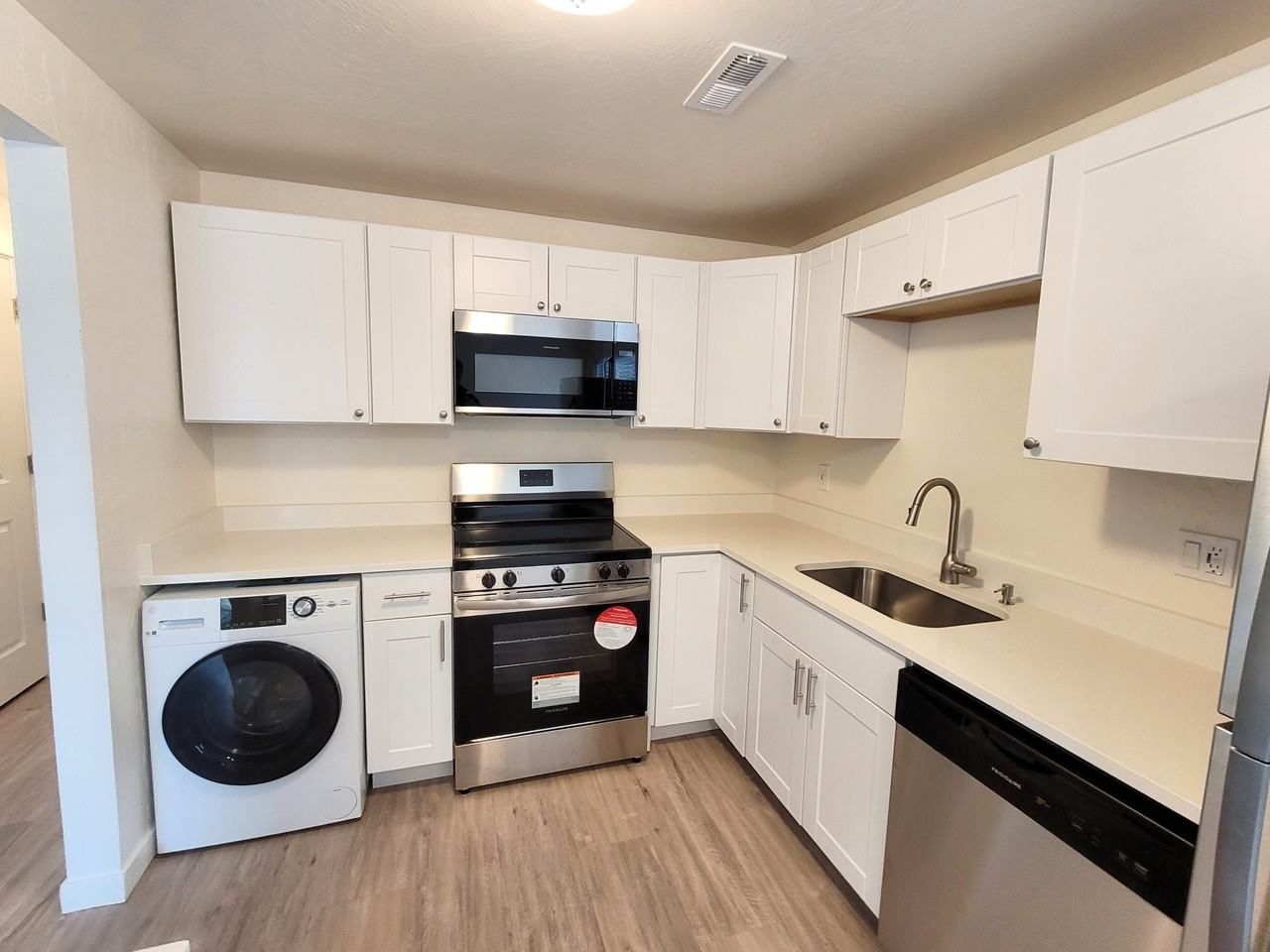 4661 S Arlington Park Dr #4 - Photo 4 of 10