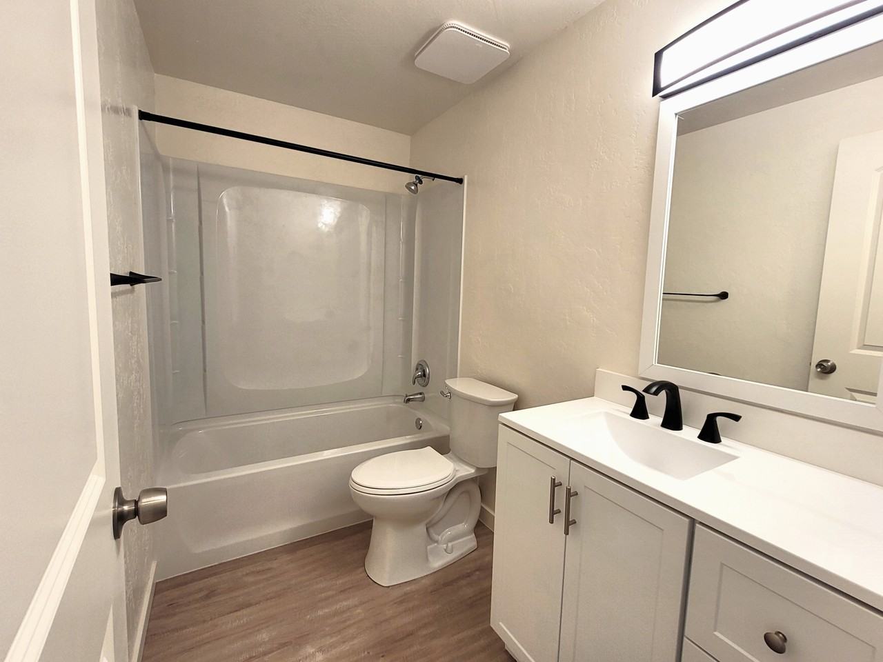 4661 S Arlington Park Dr #4 - Photo 7 of 10