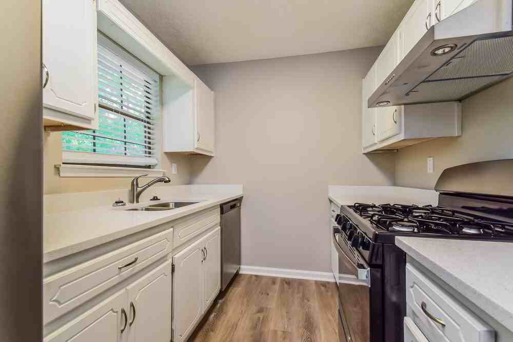 109 Clifford Ct - Photo 6 of 16