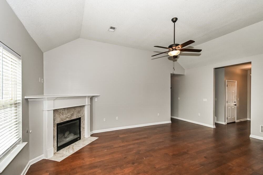 2867 S Cherry Dr - Photo 4 of 17