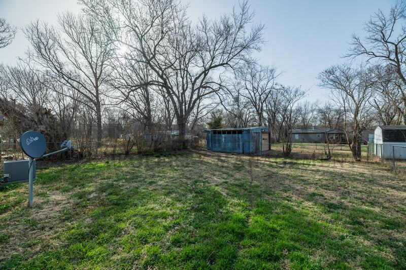 513 E Vine St - Photo 2 of 28