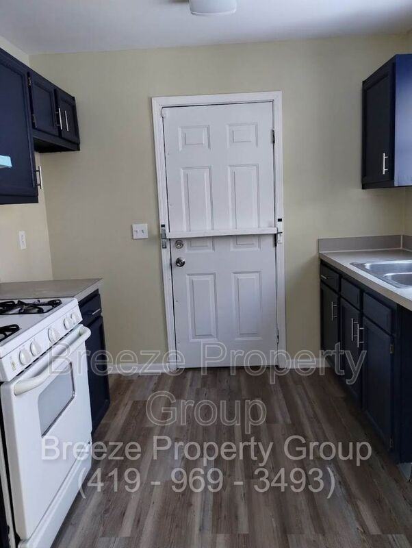 768 Fairgreen Ave - Photo 3 of 12