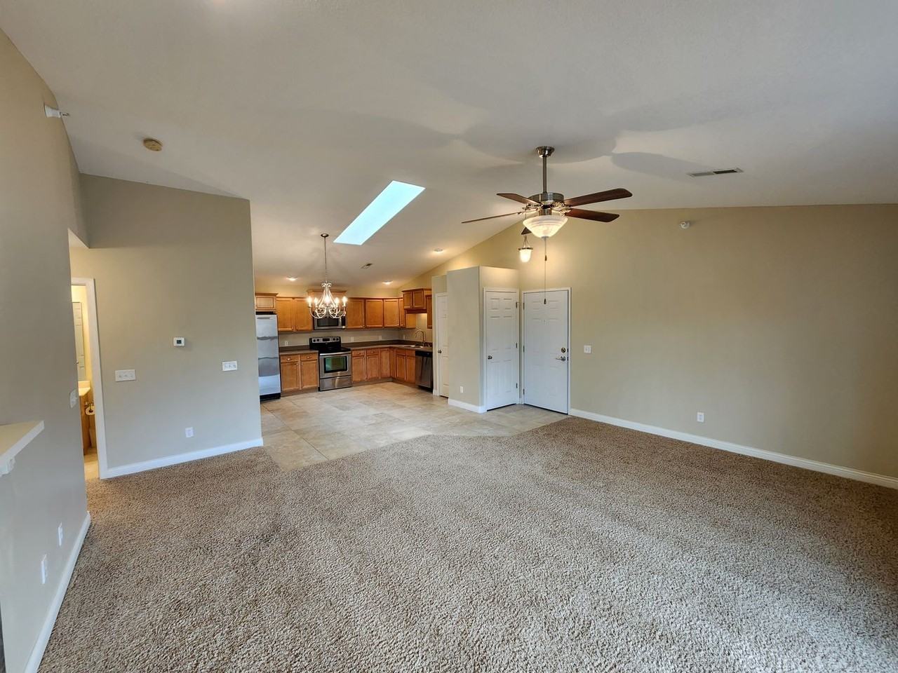 4104 Creek Hill Dr - Photo 3 of 25