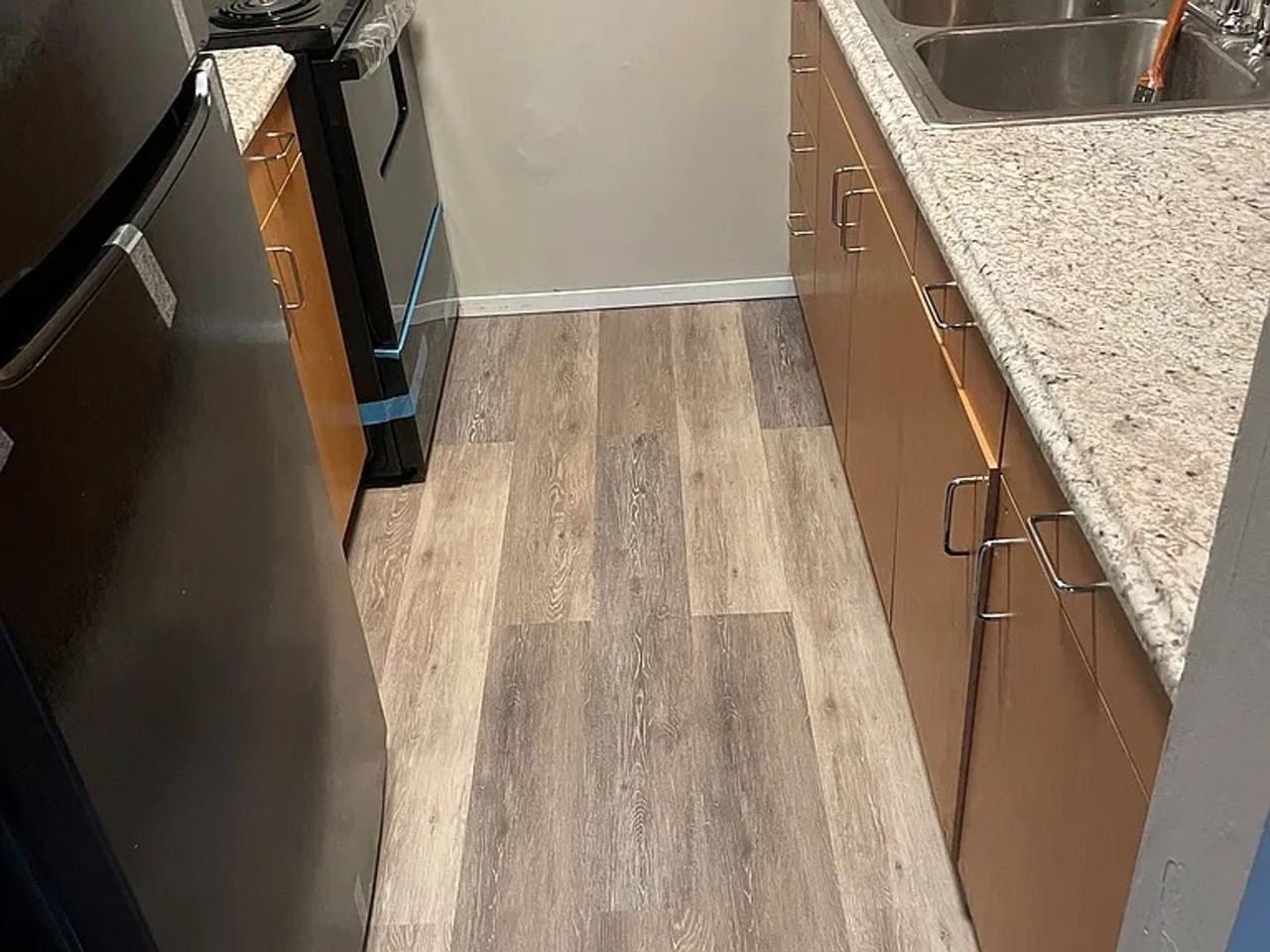 117 Hastings St - Photo 3 of 5