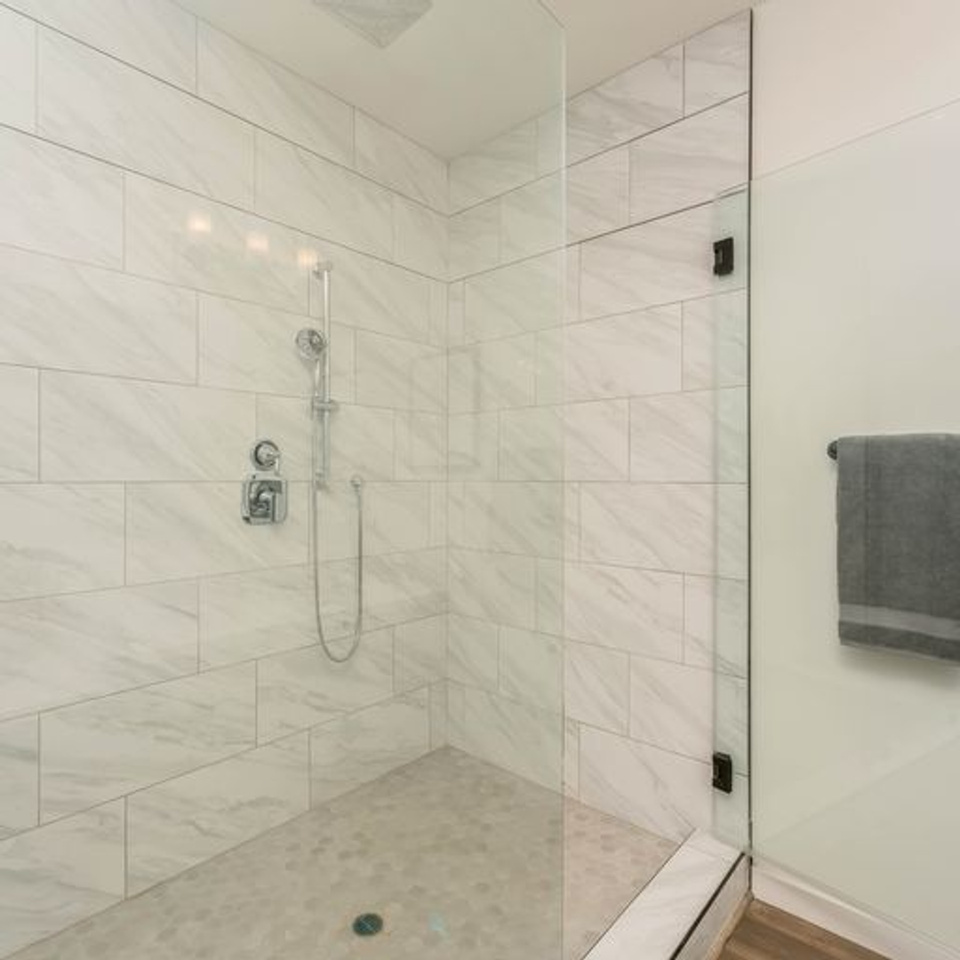 7105 N Dylan Ct - Photo 2 of 15