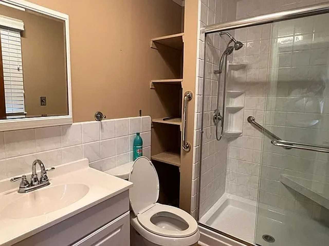 215 Seminole Dr ##Ky - Photo 2 of 14