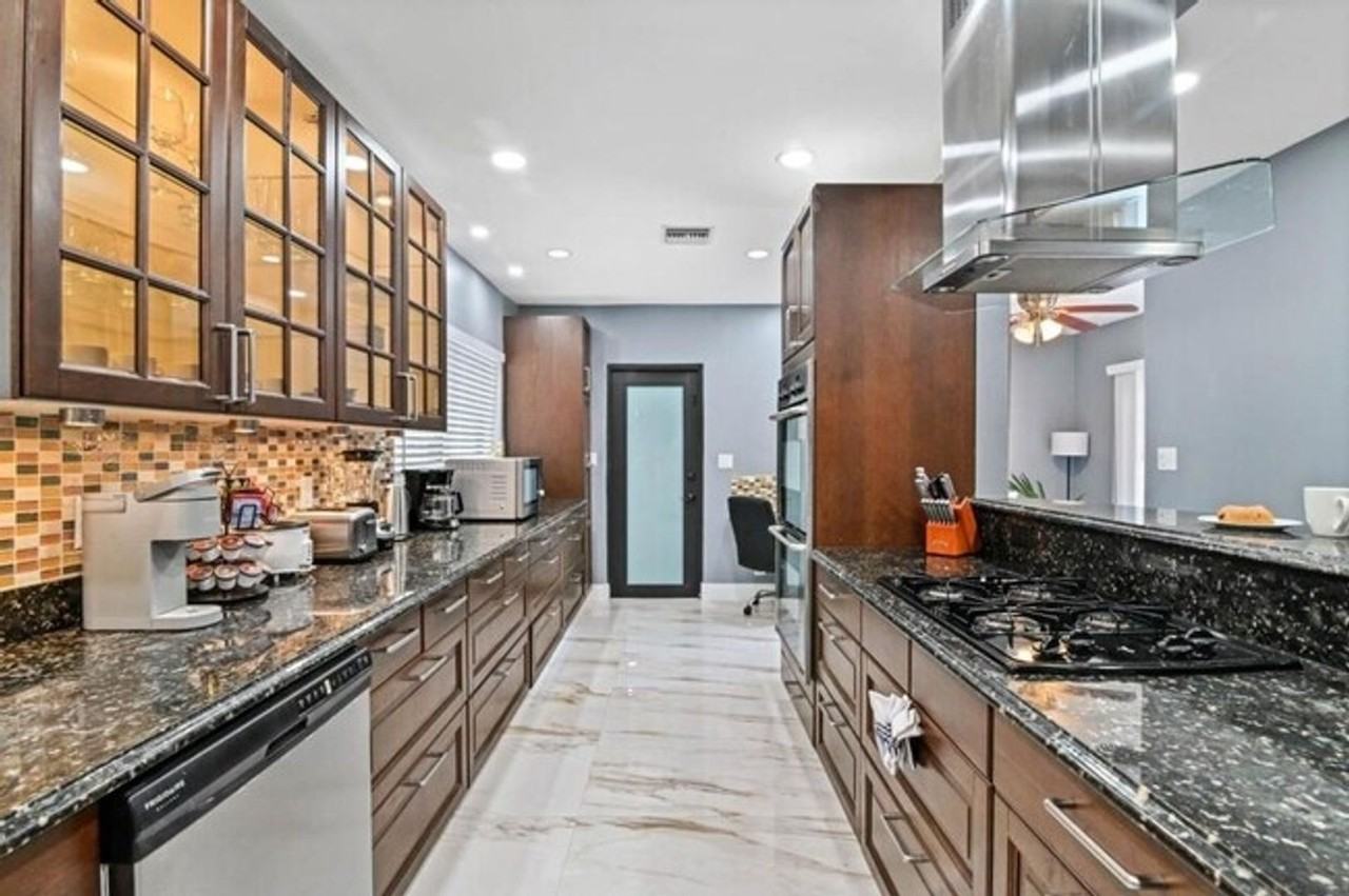 620 Camellia Ct - Photo 6 of 27