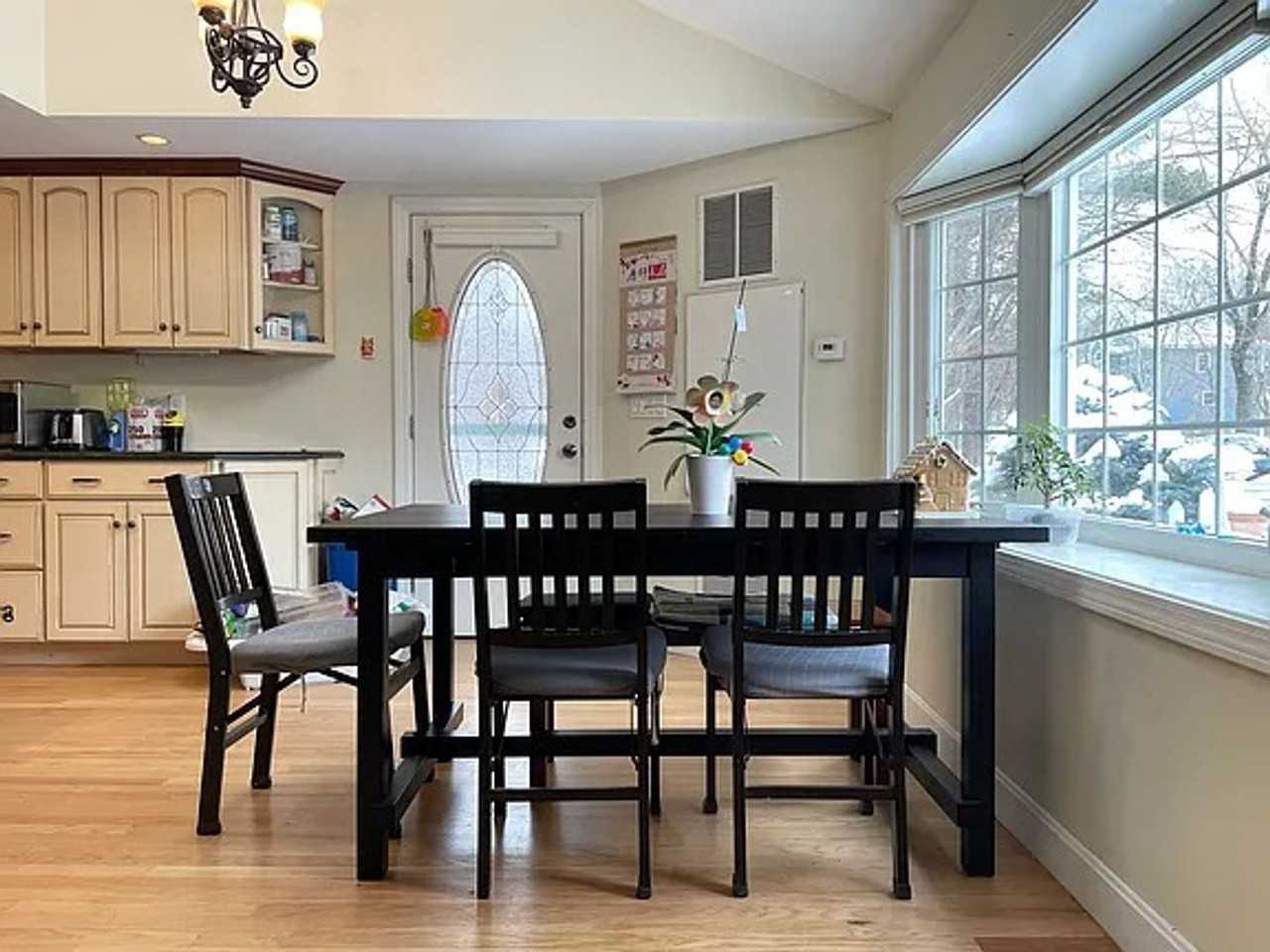 5 Wilson Ln - Photo 3 of 19