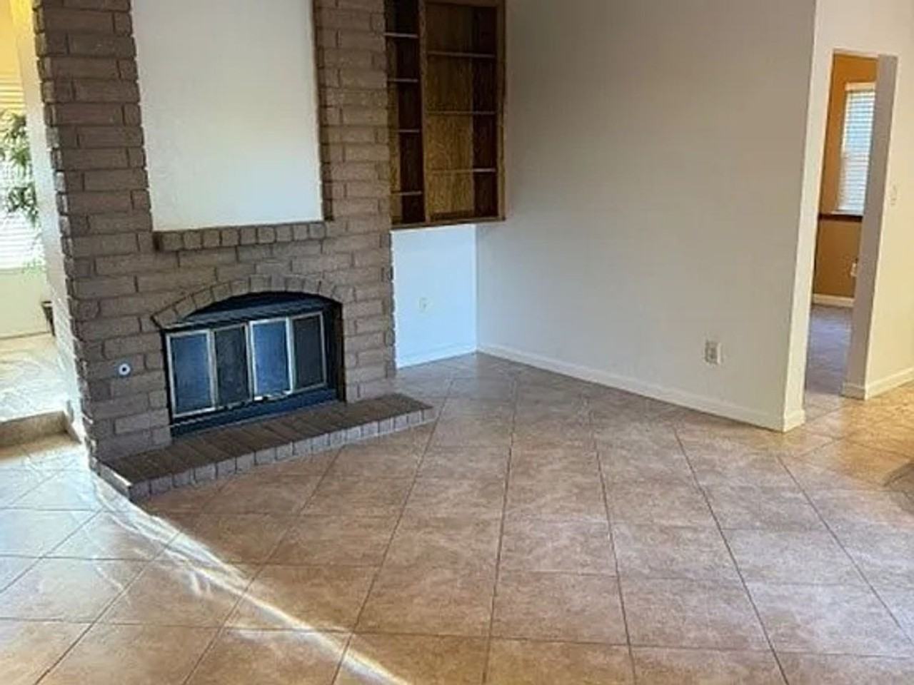 2308 Wild Oak Ct - Photo 3 of 15