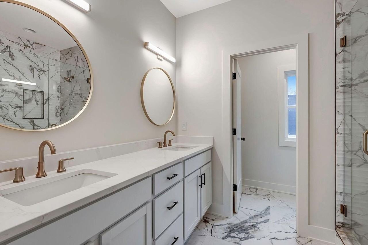 2117A 12th Ave N - Photo 2 of 21