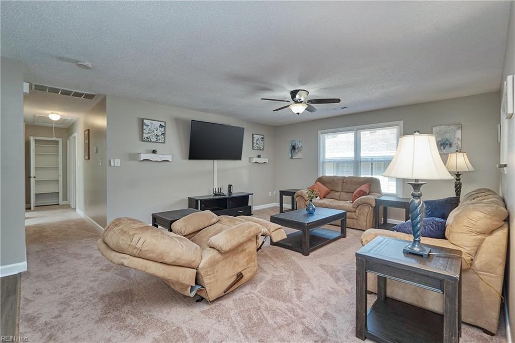 440 North Oceana Boulevard - Photo 3 of 44